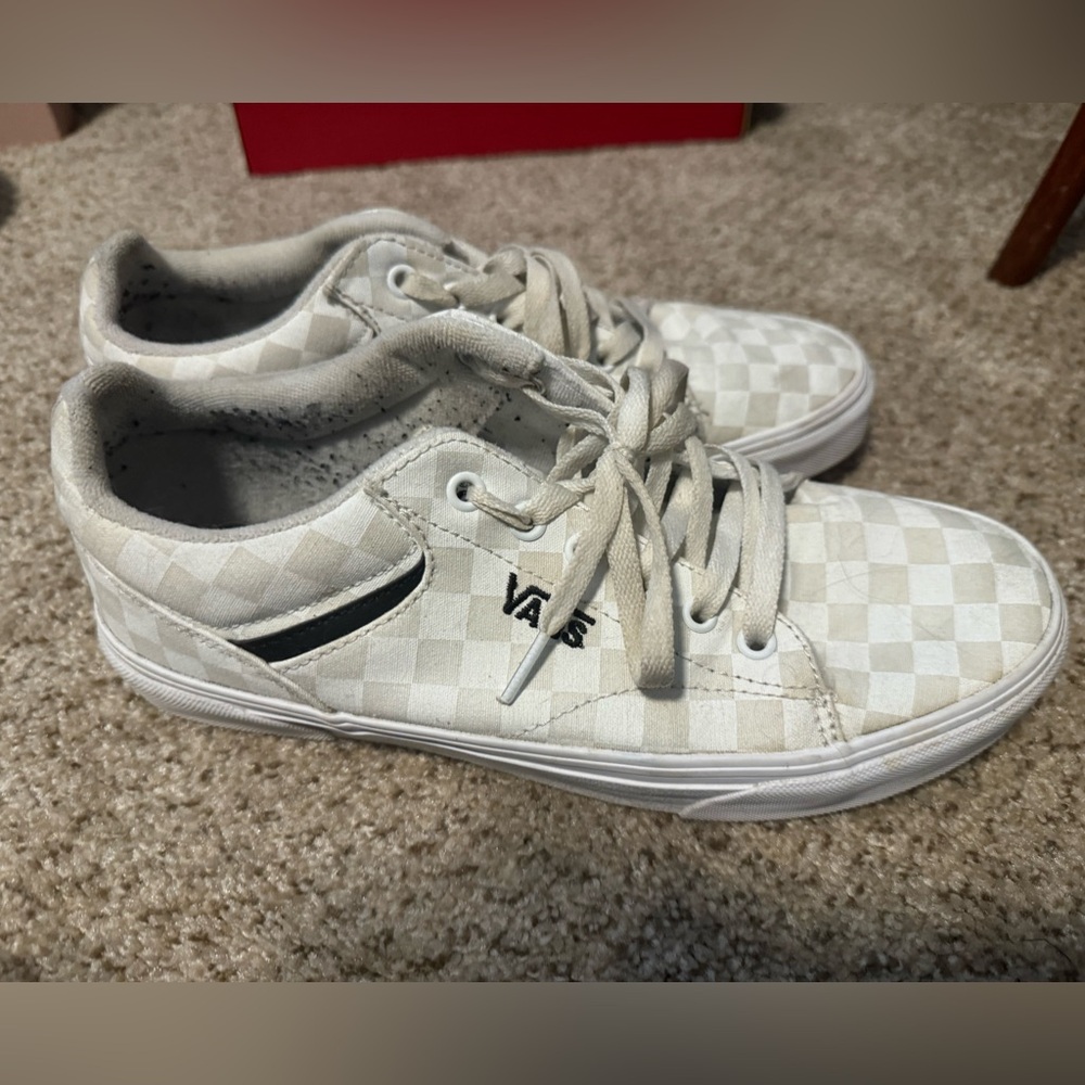Vans white tie tennis shoes